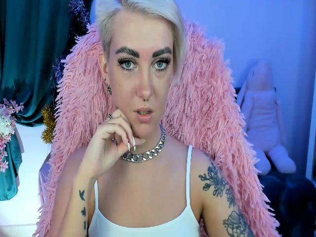 Live sex webcam photo for AkioTy #271770401