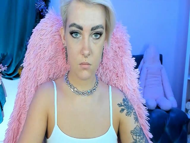 Live sex webcam photo for AkioTy #271810261