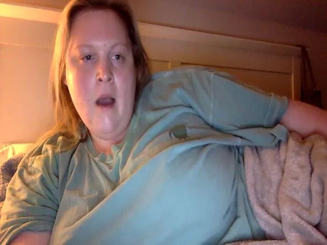 Live sex webcam photo for AlabamaHoney #272854173