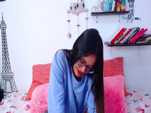 Live sex webcam photo for Alaska_Rosse #273910032