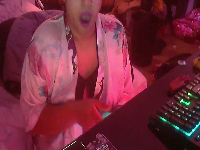 Live sex webcam photo for AlegraWenda #271985377