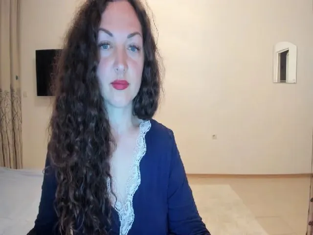 Live sex webcam photo for AlenaMoon #273398256