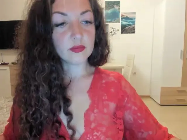 Live sex webcam photo for AlenaMoon #274640425