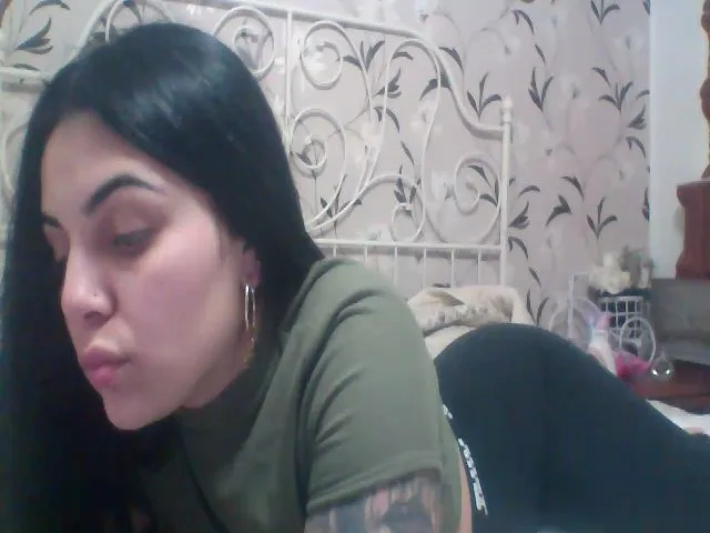 Live sex webcam photo for Alerimvip #272702931