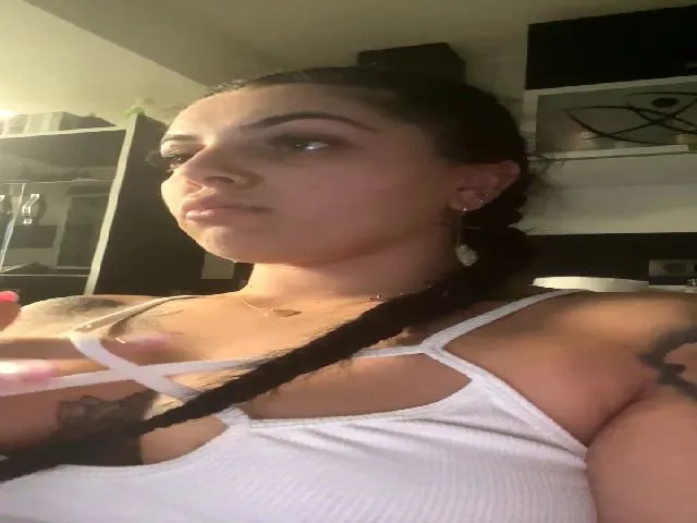 Live sex webcam photo for Alerimvip #275069438