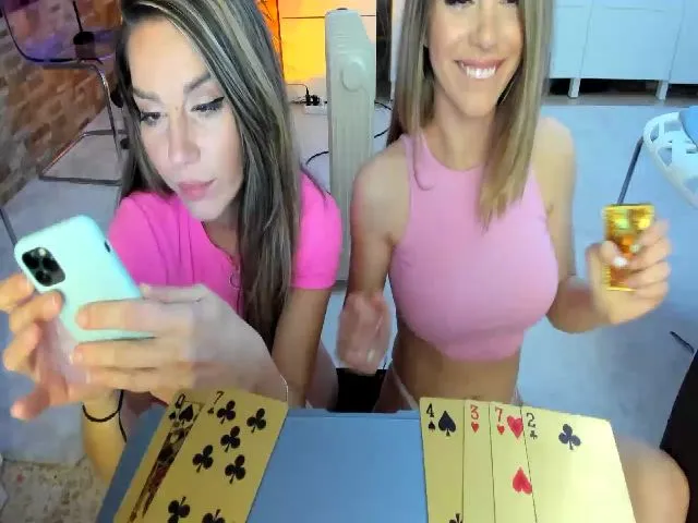 Live sex webcam photo for AlesiaTWINS #272141390