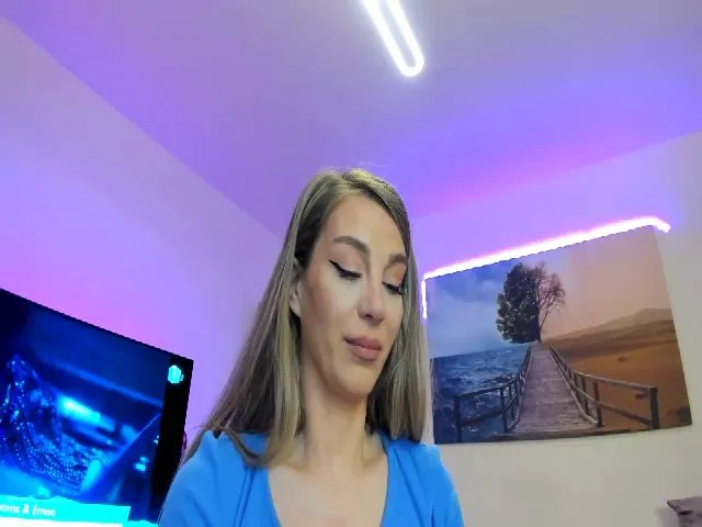 Live sex webcam photo for Alesia_ #273518808