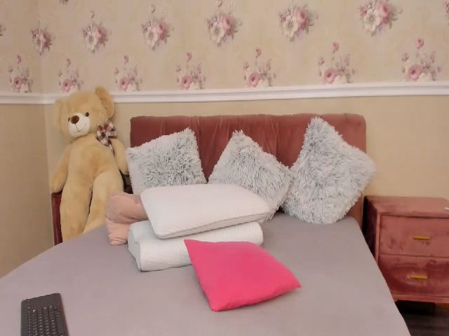 Live sex webcam photo for AlessiaRay #272869543