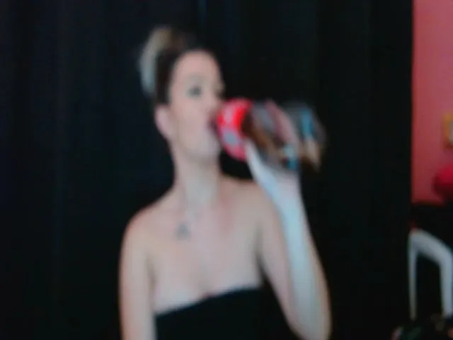 Live sex webcam photo for Alessia_Grey #273102464