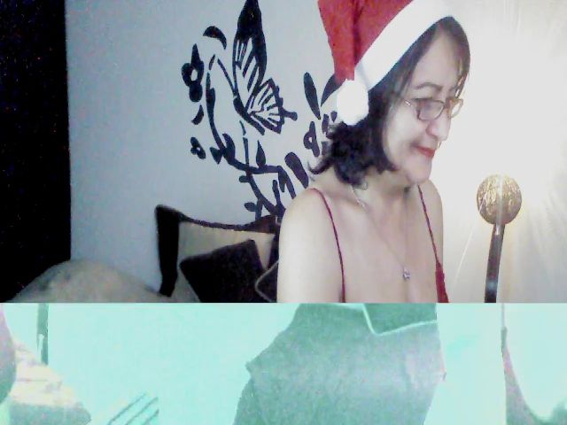 Live sex webcam photo for Alessiaboobs #271782792