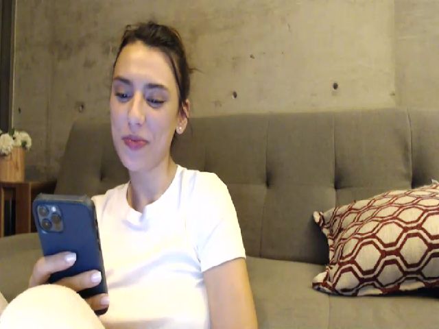 Live sex webcam photo for AlexaBlancOh #272093473