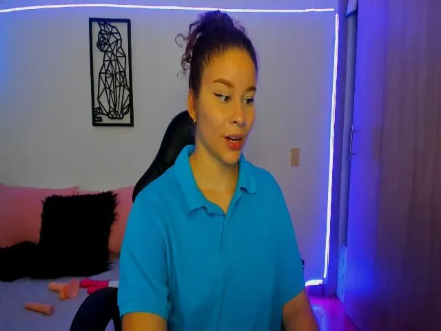 Live sex webcam photo for Alexajr #271728538