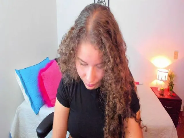 Live sex webcam photo for Alexajr #272232872