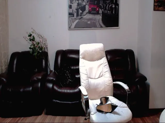 Live sex webcam photo for AlexisLuvv #272245185