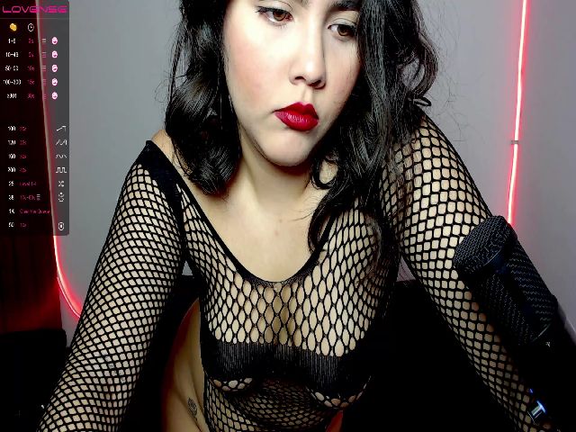 Live sex webcam photo for AlexisVae #273646442