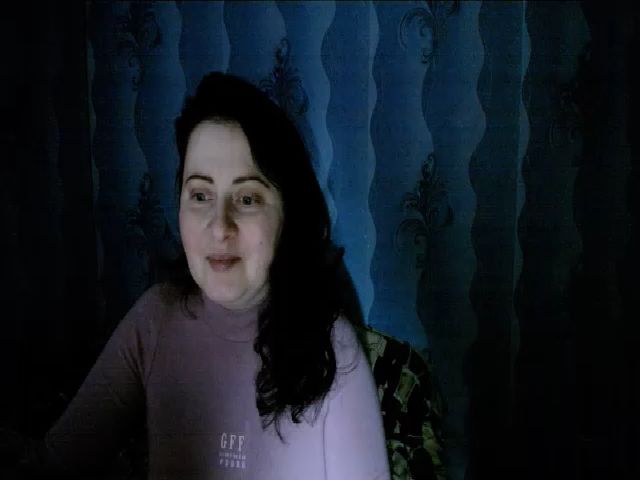 Live sex webcam photo for Alice2005 #271947806