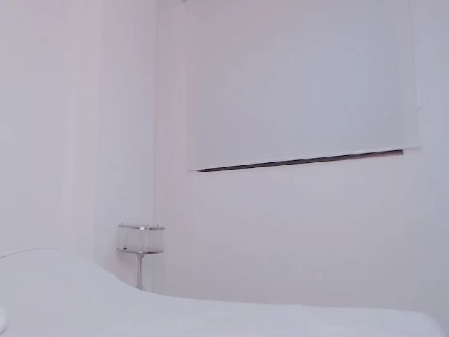 Live sex webcam photo for AliceFOX_ #271985690