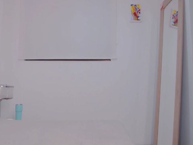 Live sex webcam photo for AliceFOX_ #272380716