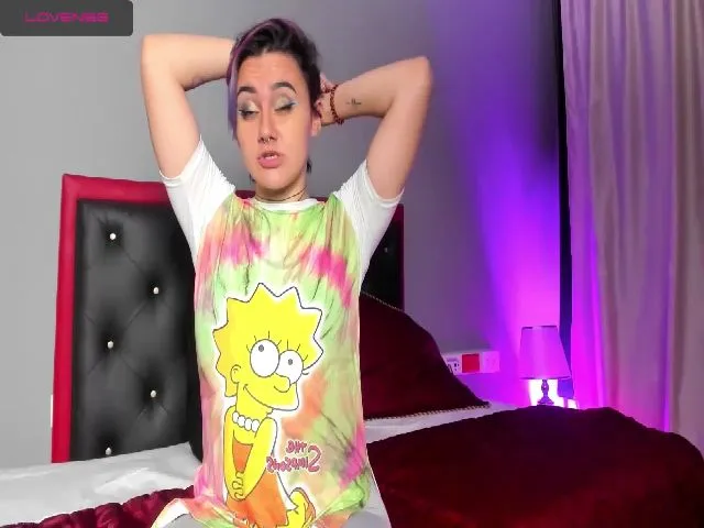 Live sex webcam photo for AliceMuller #287873912