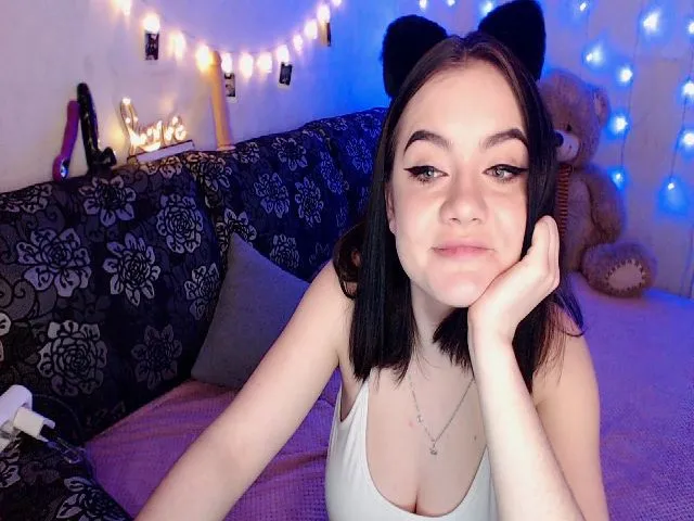 Live sex webcam photo for AliceOk #272744839