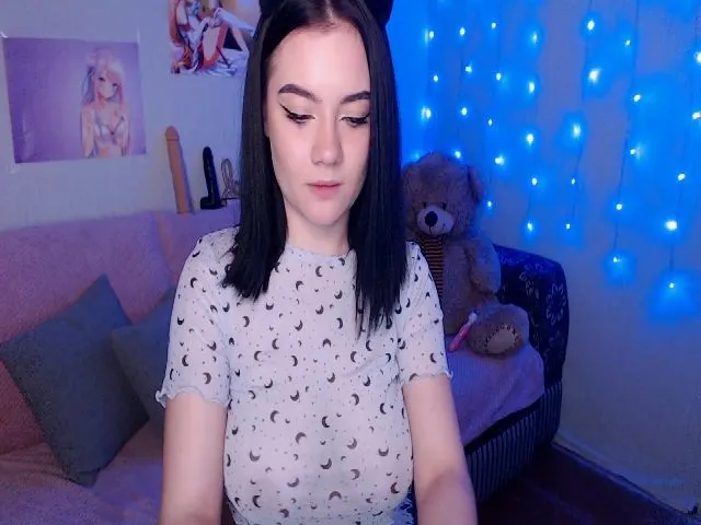 Live sex webcam photo for AliceOk #273129172