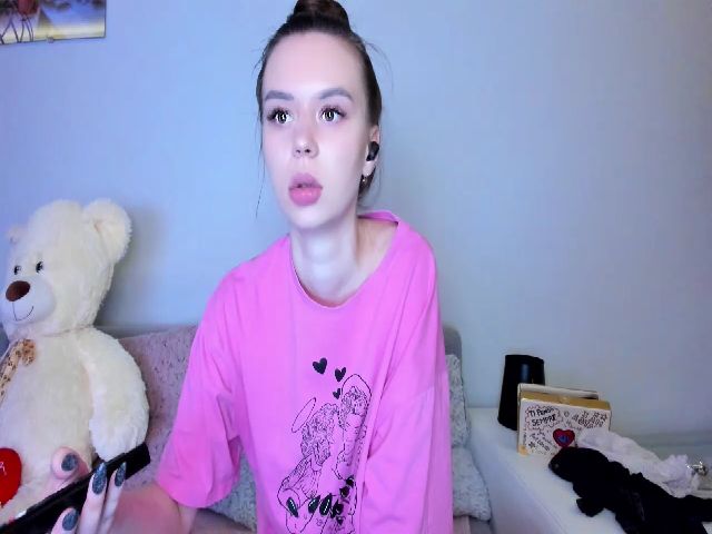 Live sex webcam photo for AliceSkye #272309720