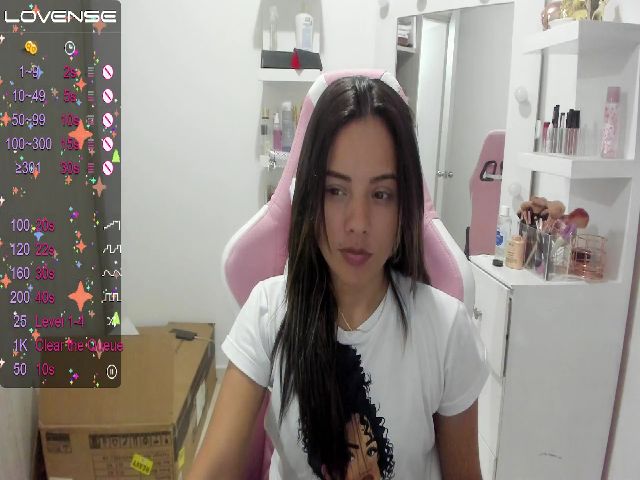 Live sex webcam photo for Alice_23_ #274429662