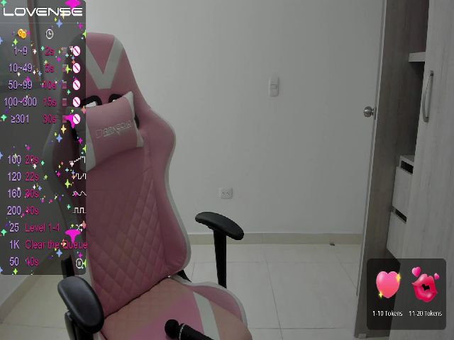 Live sex webcam photo for Alice_23_ #274513073