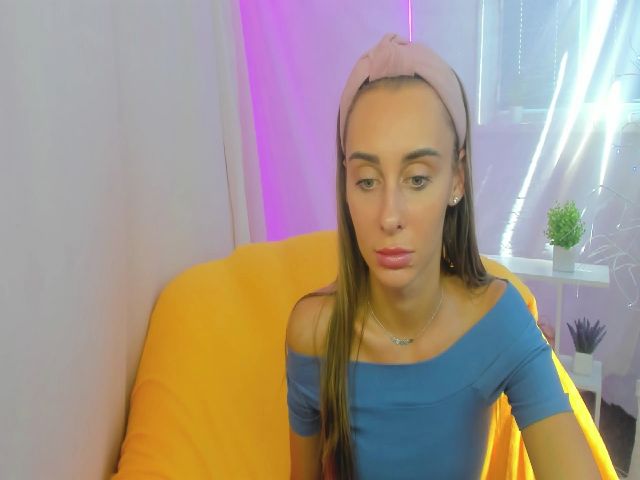 Live sex webcam photo for Alice_Gray_ #274185124