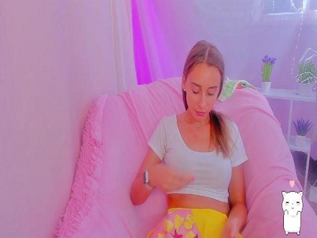 Live sex webcam photo for Alice_Gray_ #274441145