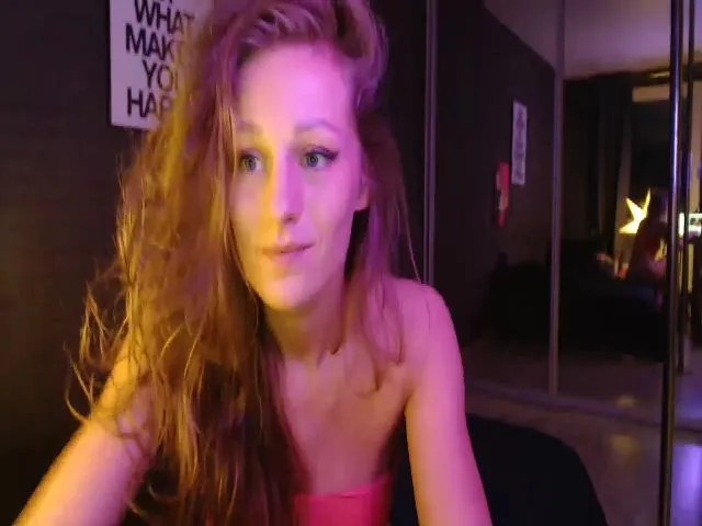 Live sex webcam photo for Alice_Ulike #271857607