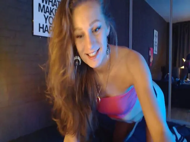 Live sex webcam photo for Alice_Ulike #271984516