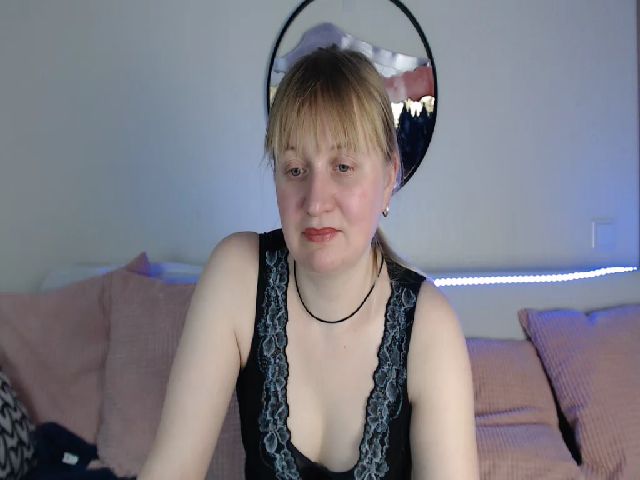 Live sex webcam photo for Alice_Wils0n #271879238