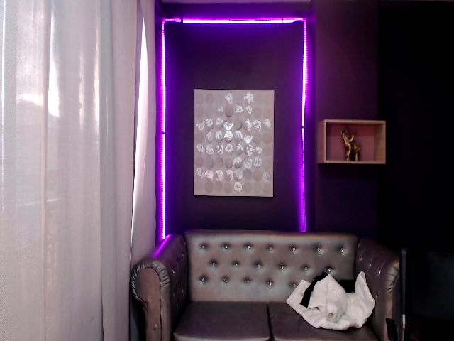 Live sex webcam photo for Alice_buffy #271872905