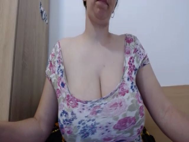 Live sex webcam photo for Aliceblack24 #273473271