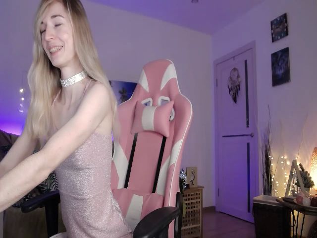 Live sex webcam photo for Alielli #271858266