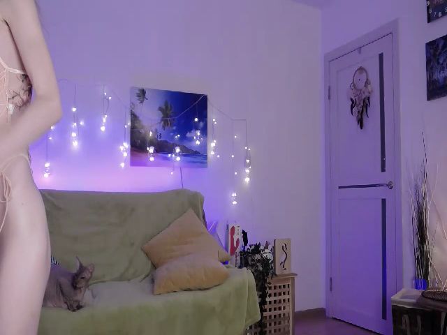 Live sex webcam photo for Alielli #272351934