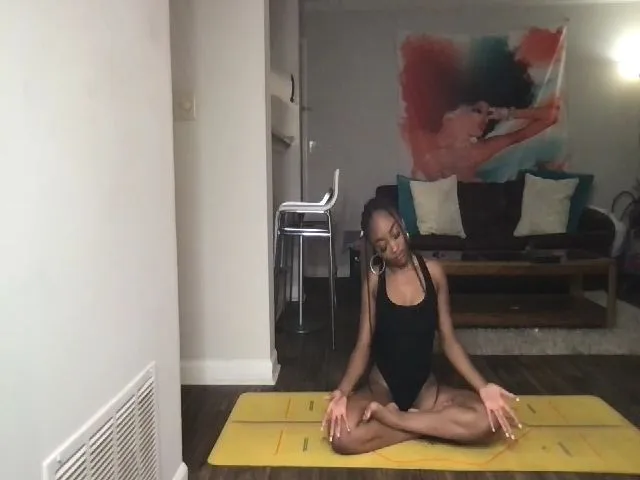 Live sex webcam photo for Alilcupoftee #274121705