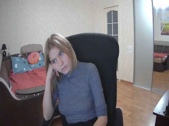 Live sex webcam photo for AlinDemi21 #271735327