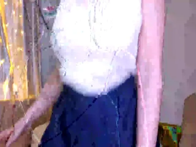 Live sex webcam photo for AlinaMimi #271897313