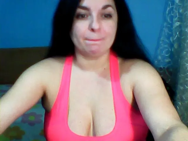 Live sex webcam photo for AliseCandy #272425160
