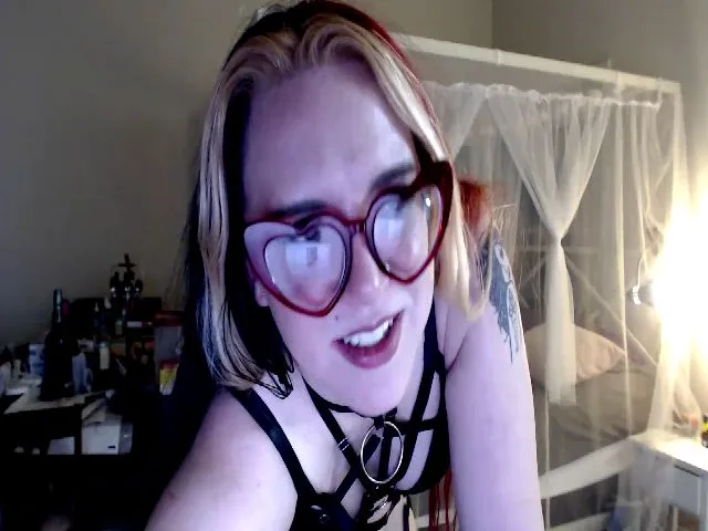 Live sex webcam photo for Alisinchainml #271851342