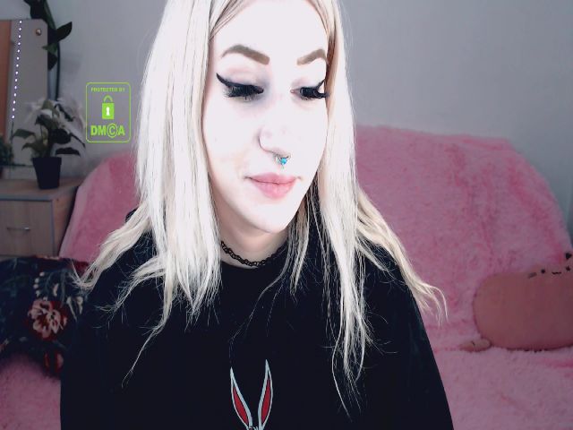 Live sex webcam photo for Alison_Moonli #271713229