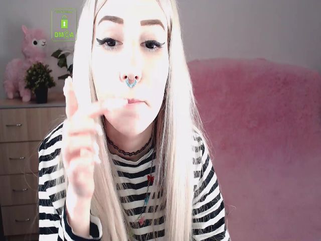 Live sex webcam photo for Alison_Moonli #272208583