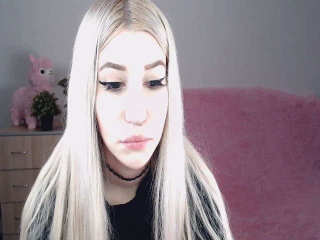 Live sex webcam photo for Alison_Moonli #272220415