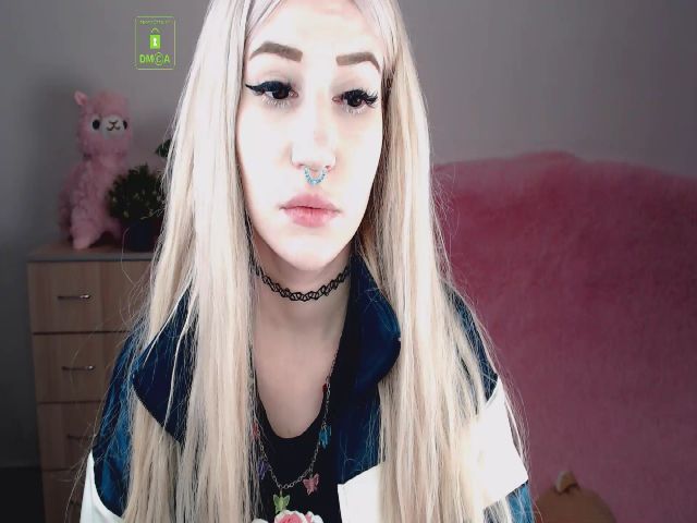 Live sex webcam photo for Alison_Moonli #272469199