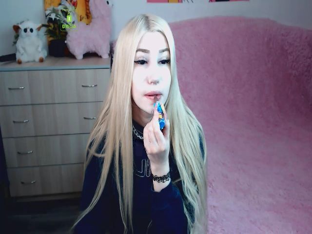 Live sex webcam photo for Alison_Moonli #273086614