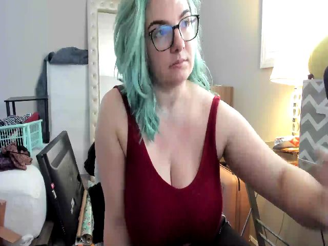 Live sex webcam photo for AllieBay #271874523