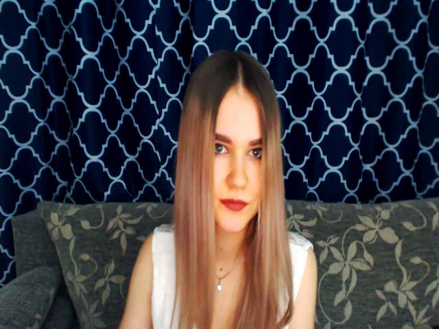 Live sex webcam photo for Allimika #271955742