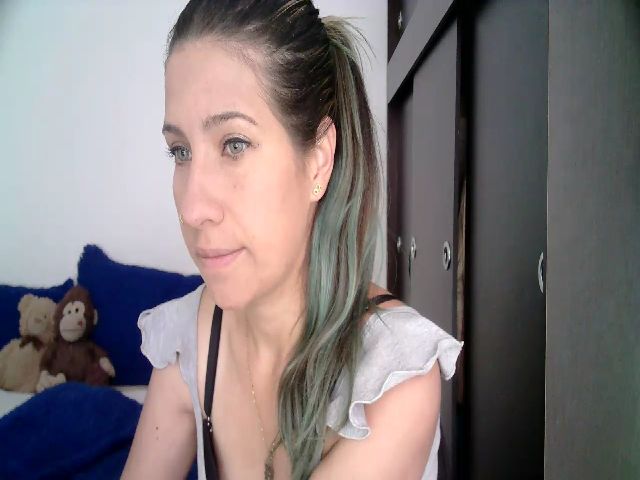 Live sex webcam photo for Allison_Brens #272907871